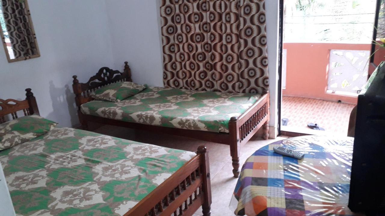 Kunam Beach Rest Inn Batticaloa Extérieur photo