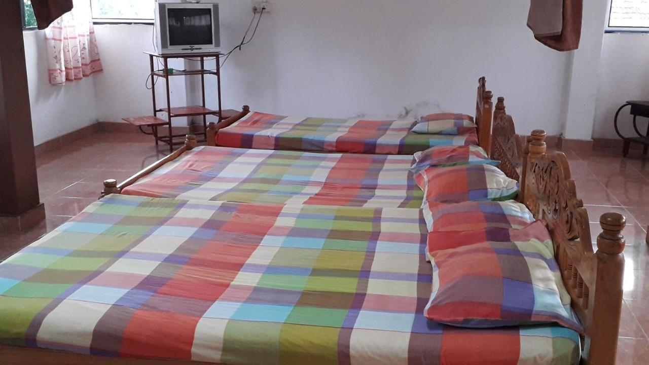 Kunam Beach Rest Inn Batticaloa Extérieur photo