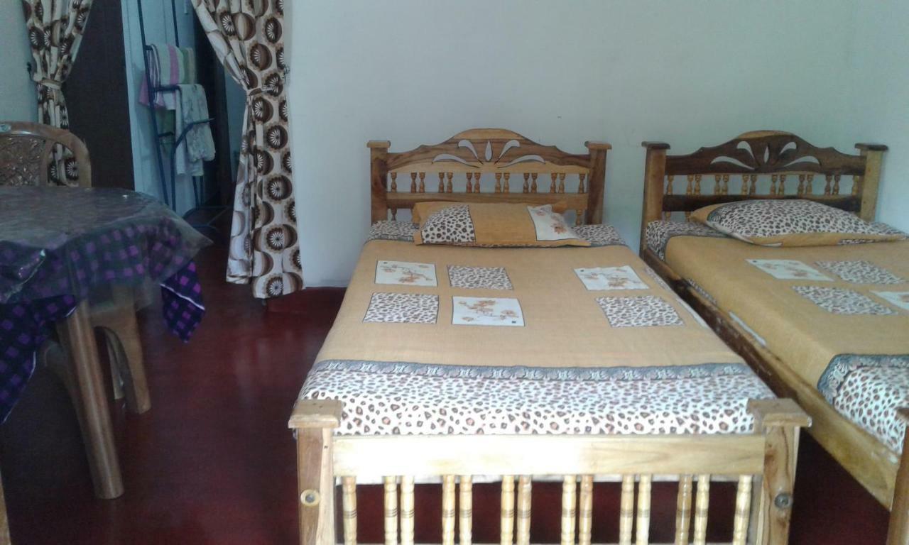 Kunam Beach Rest Inn Batticaloa Extérieur photo